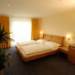 Tritscher Апартаменты