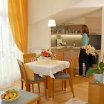 דירה Tritscher