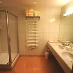 Апартаменты Tritscher 4*