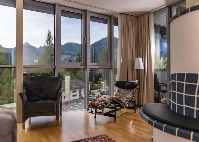 Tritscher 4* 斯拉德明